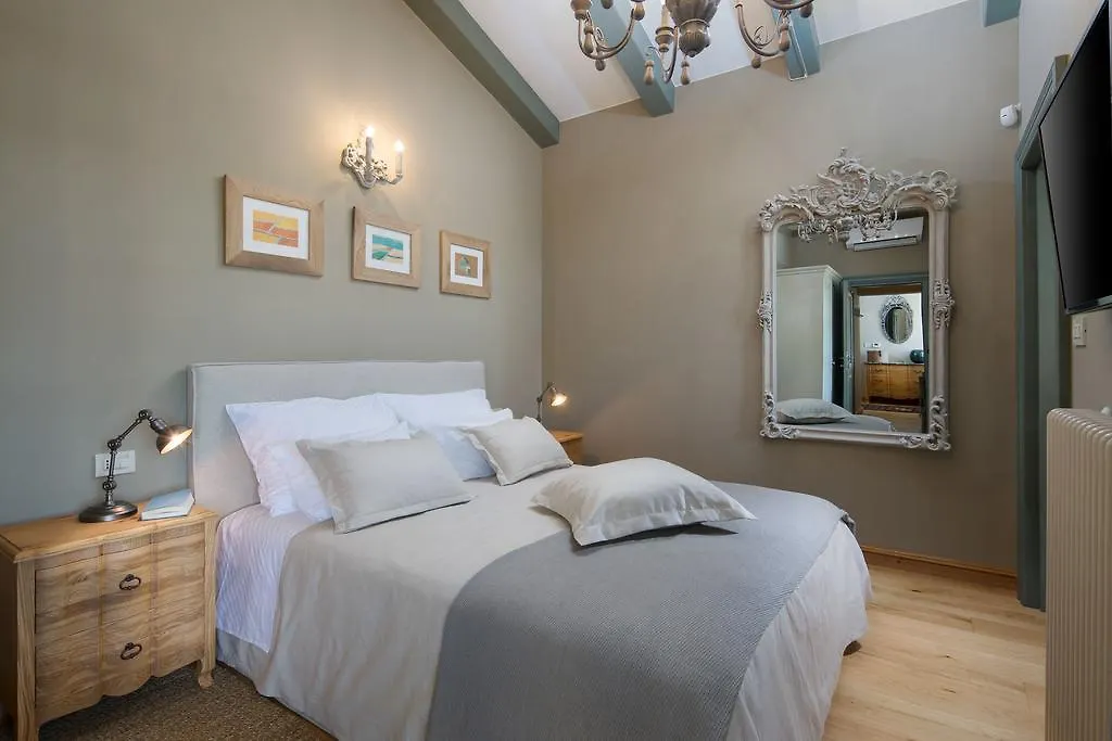 Ladici Villa Nevia 0*,  קרואטיה